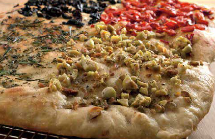 Focaccia aux garnitures de fete
