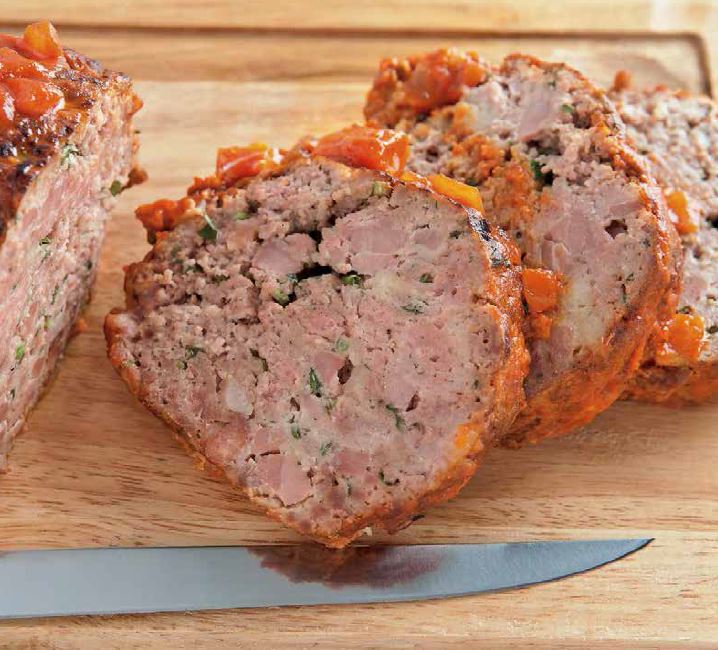 Pain de viande et sauce tomate au vin rouge