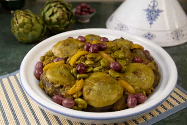 Tajine aux Feves Fraiches et Artichauts